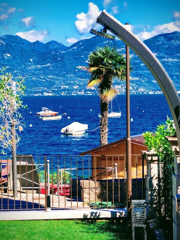 Benaco See Torri Del Benaco Bagian luar foto
